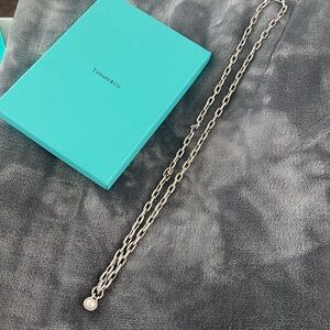 Tiffany’s Freshwater double hinged 32in sterling silver necklace